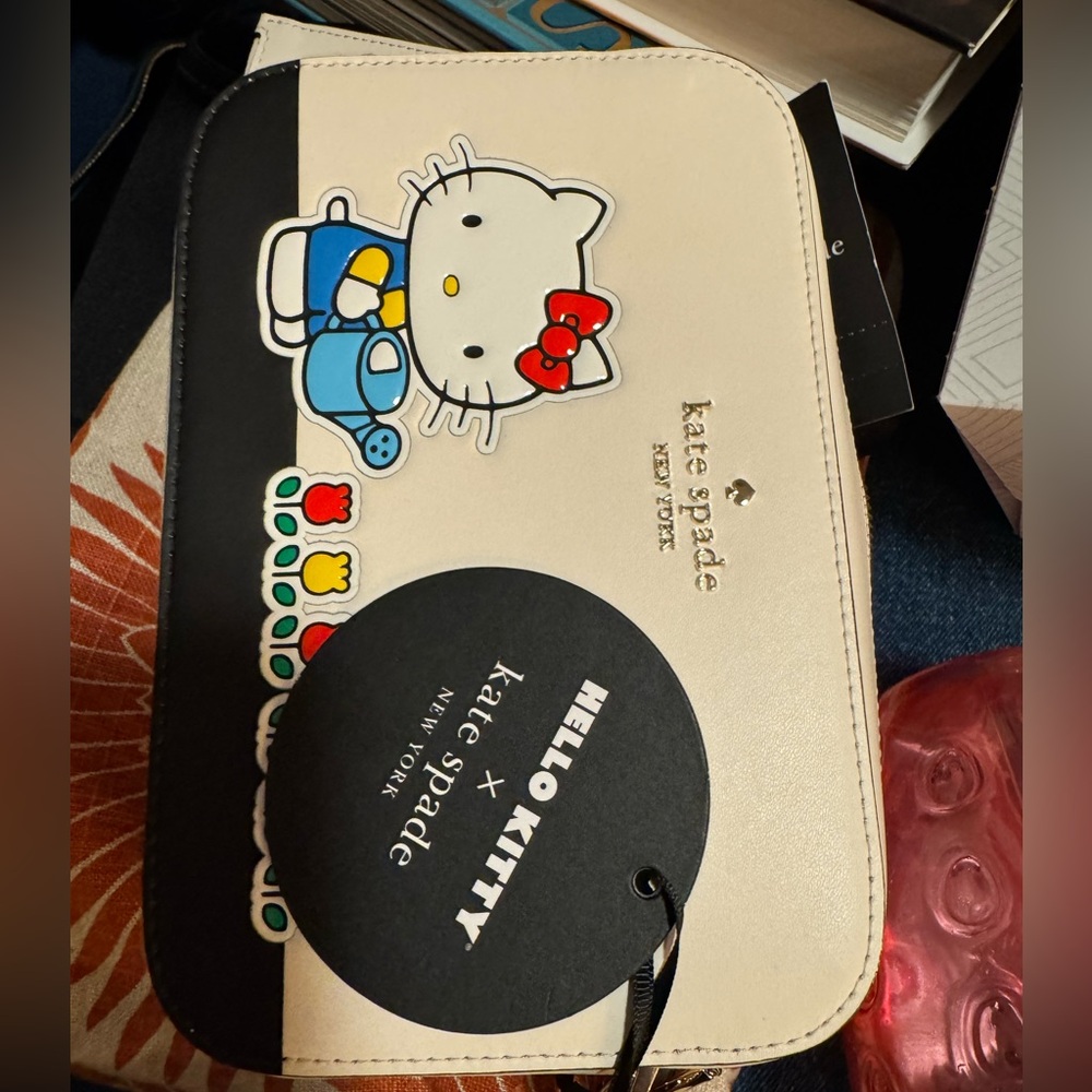 Kate Spade x Hello Kitty Camera Crossbody BRAND NEW WITH TAGS